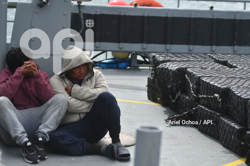 MANTA-DETENIDOS-DROGA-PUERTO