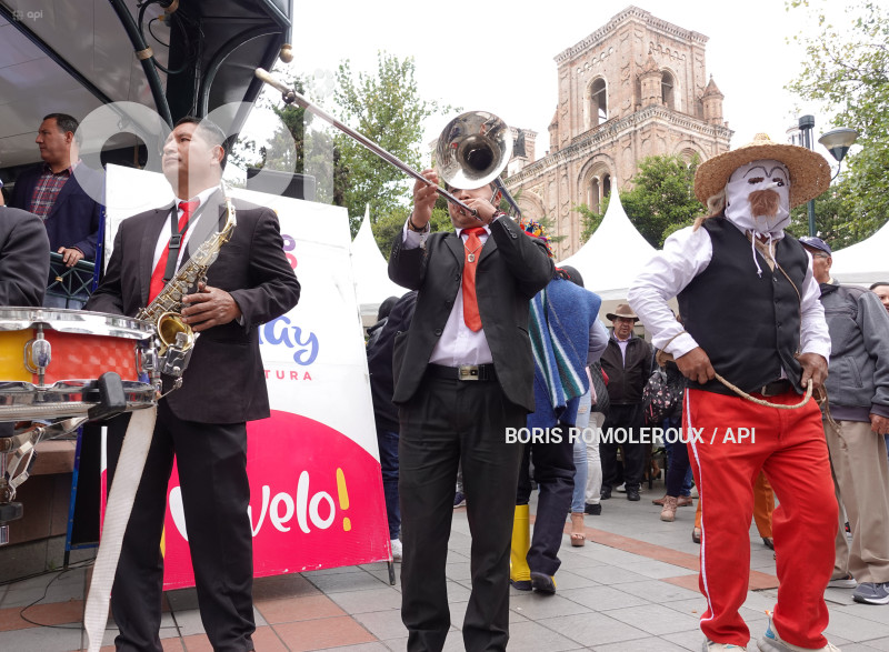 CUENCA-LANZAMIENTO-CARNAVAL EN PAUTE