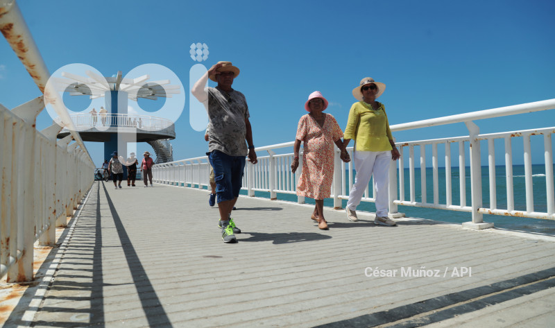 GYE-FERIADO-BALNEARIOS