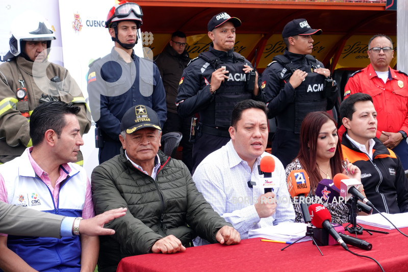 CUENCA-PLAN SEGURIDAD CARNAVAL JUEVES COMPADRES