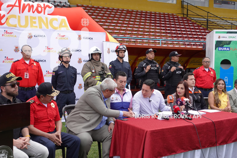 CUENCA-PLAN SEGURIDAD CARNAVAL JUEVES COMPADRES