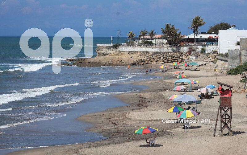 GYE-FERIADO-BALNEARIOS