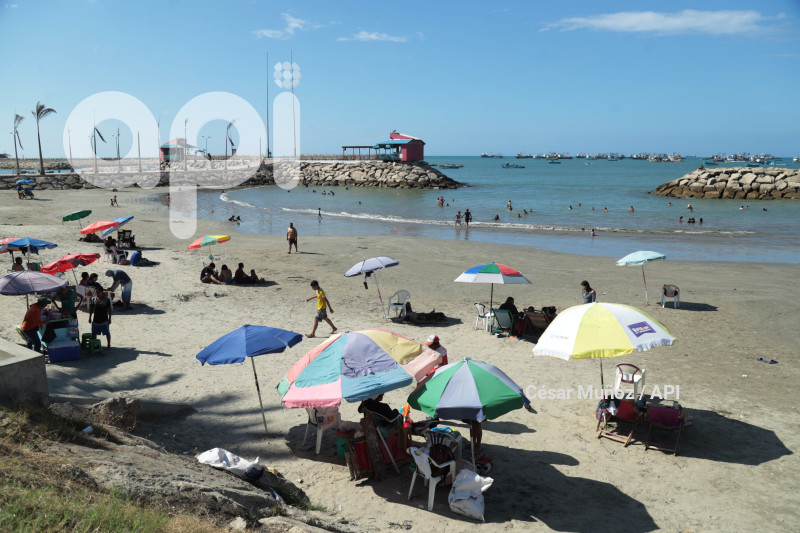 GYE-FERIADO-BALNEARIOS