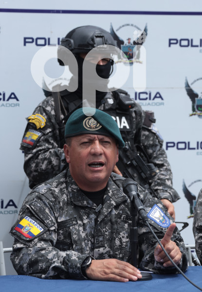 GYE-DESTRUCCION EXPLOSIVOS
