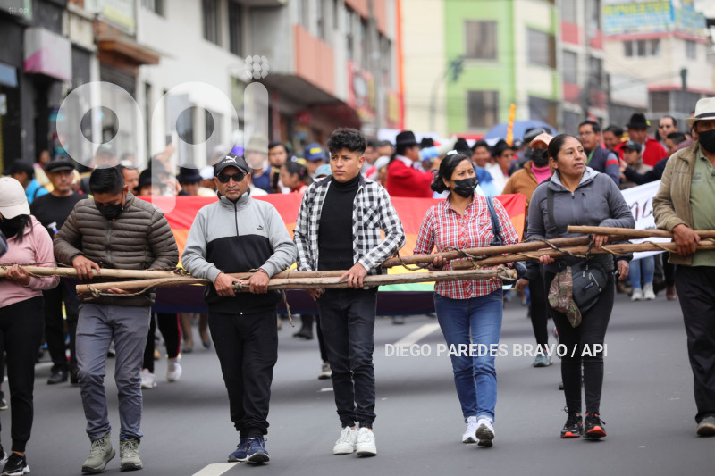 LATACUNGA MARCHA INSEGURIDAD