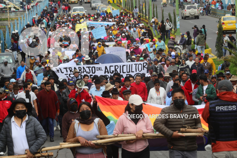 LATACUNGA MARCHA INSEGURIDAD