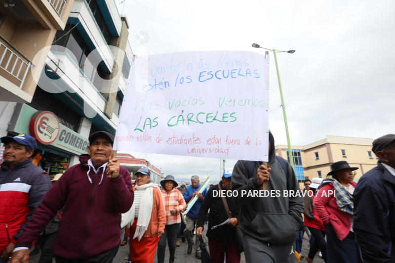 LATACUNGA MARCHA INSEGURIDAD