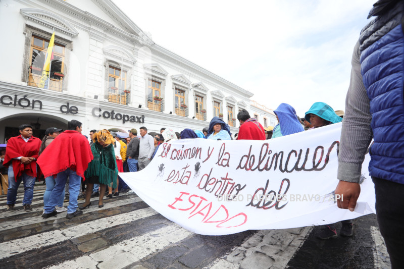 LATACUNGA MARCHA INSEGURIDAD