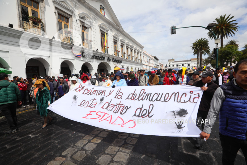 LATACUNGA MARCHA INSEGURIDAD