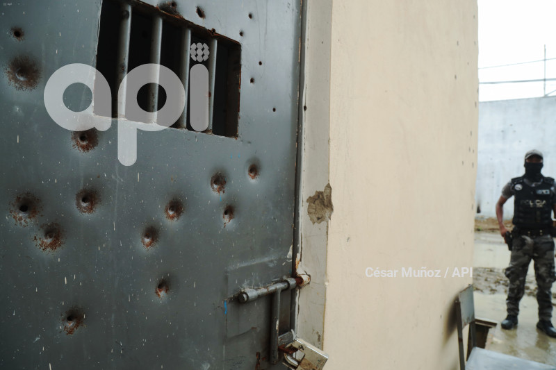 GYE-INTERIOR PENITENCIARIA
