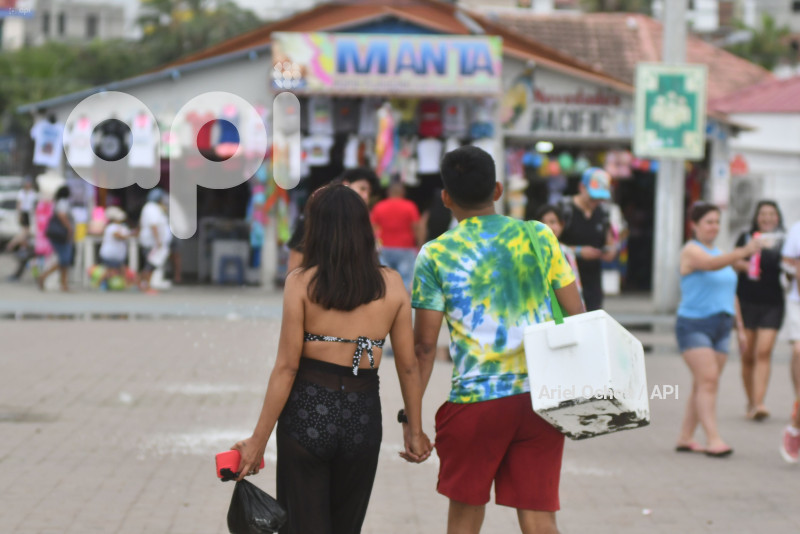 MANTA-CARNAVAL-PLAYA