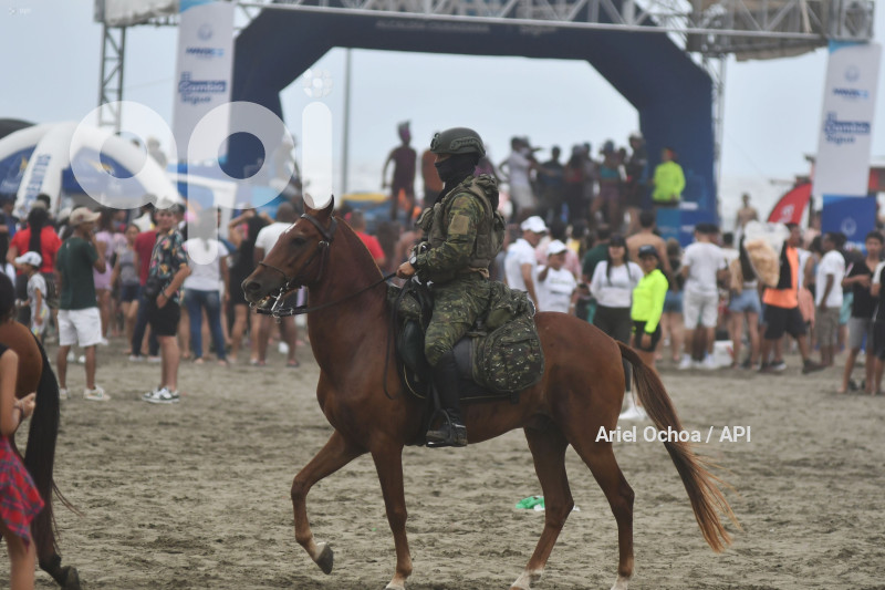 MANTA-CARNAVAL-PLAYA