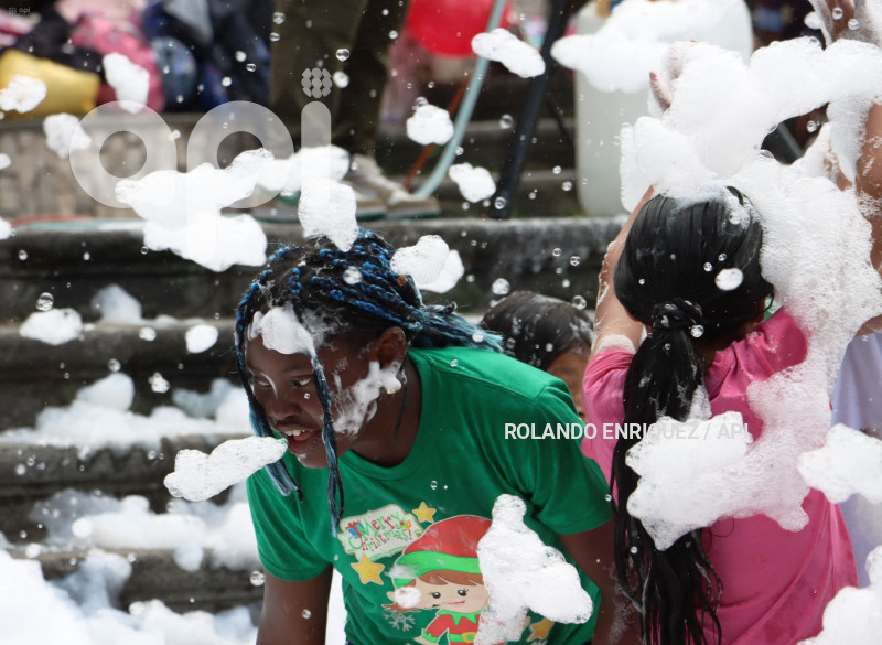 UIO-CARNAVAL-PLAZA-SAN-BLAS