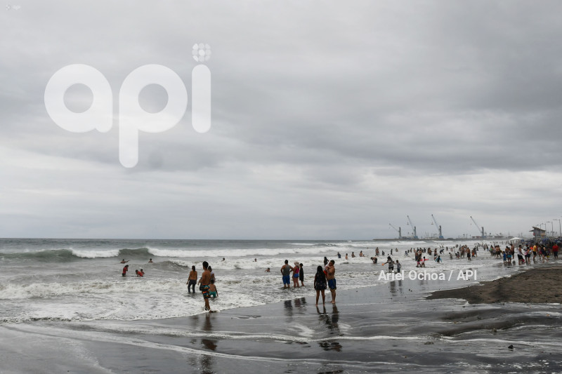 MANTA-CARNAVAL-PLAYA