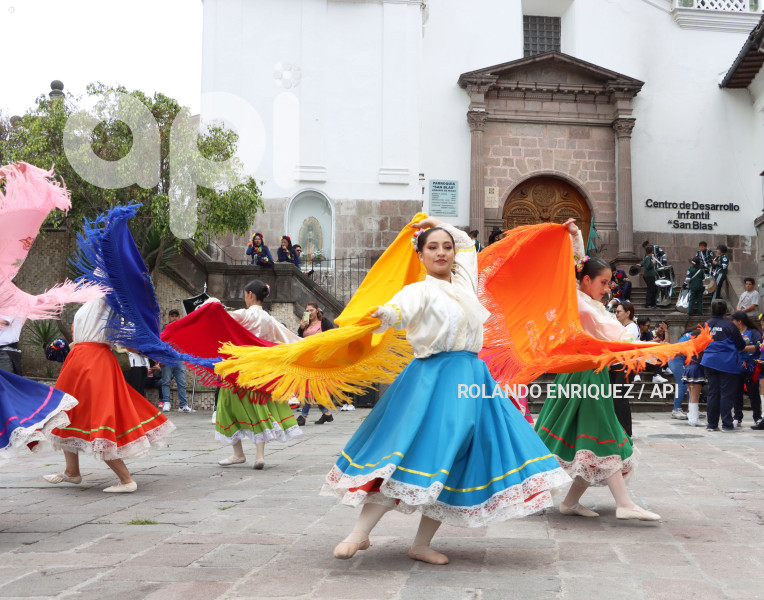 UIO-CARNAVAL-PLAZA-SAN-BLAS