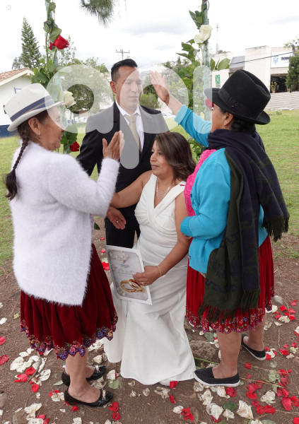 CUENCA-MATRIMONIO-SAN VALENTIN