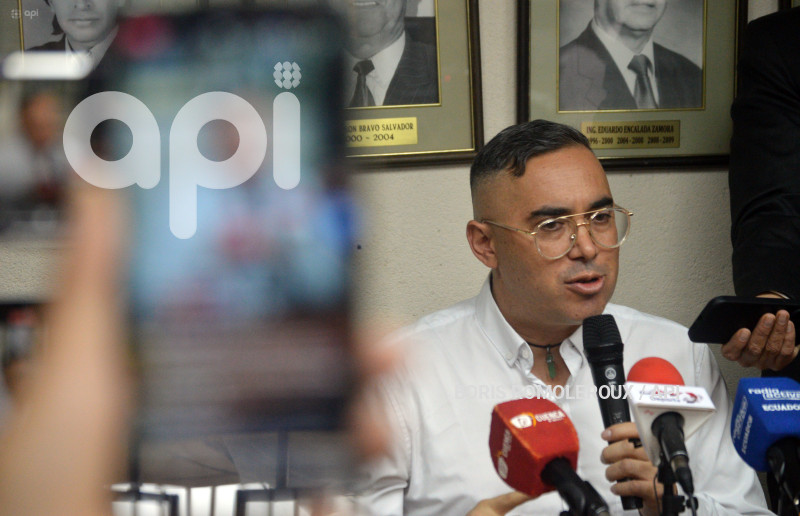 CUENCA-RUEDA PRENSA-COMODATO-ESTADIO