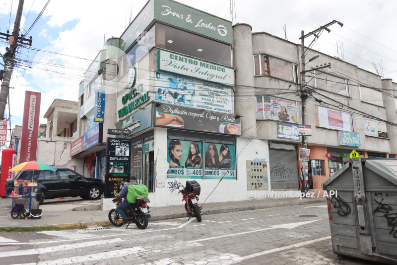 UIO COMERCIO EL CONDADO