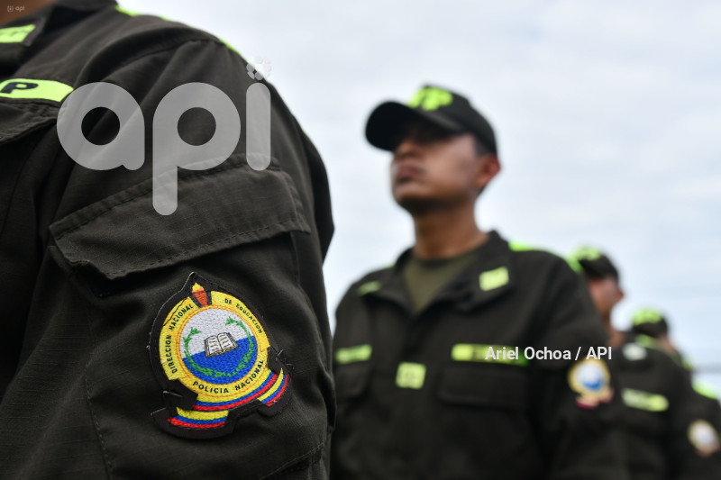 MANTA-CEREMONIA-ESCUELA-POLICIA-AROMO
