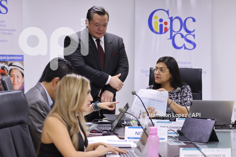 UIO POSTULANTES DEFENSOR DEL PUEBLO