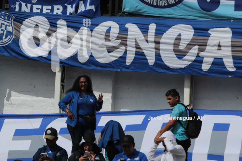 CUENCA-EXPLOSION AZUL-EMELEC