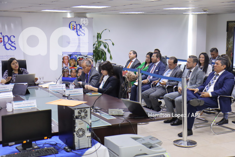 UIO POSTULANTES DEFENSOR DEL PUEBLO