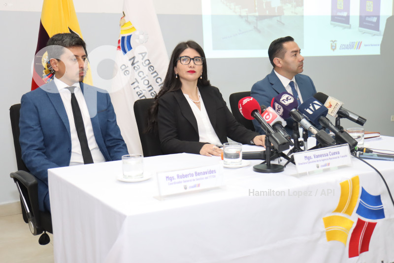 UIO OPERACION ATICORRUPCION ANT