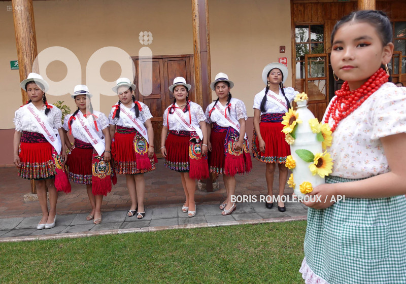 CUENCA-PRESENTACION-CHOLITAS