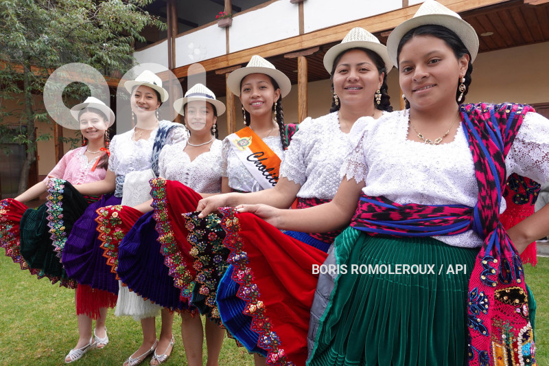 CUENCA-PRESENTACION-CHOLITAS