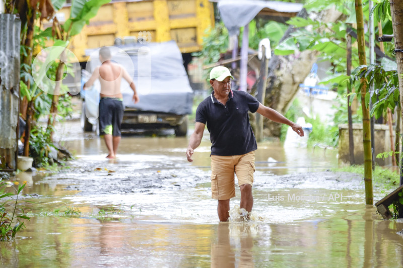 CHONE-INUNDACIONES-LLUVIAS