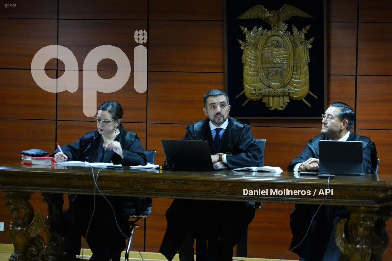 AUDIENCIA RECONSTRUCCION MANABI