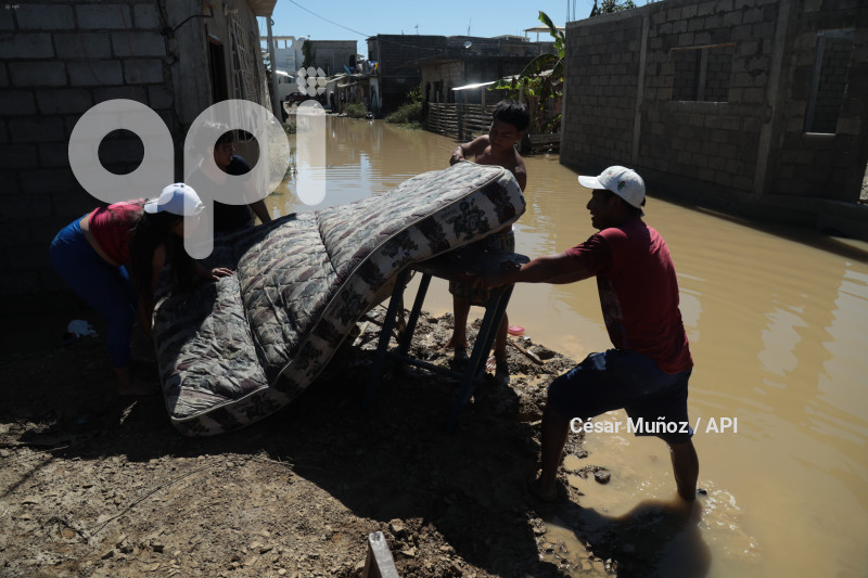 GYE-INUNDACIONES PLAYAS