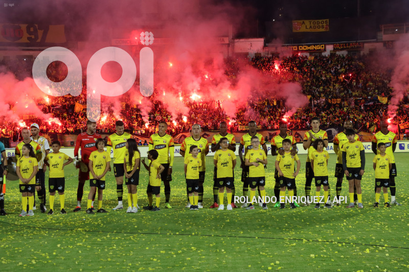 SPO-BARCELONA-NOCHE-AMARILLA