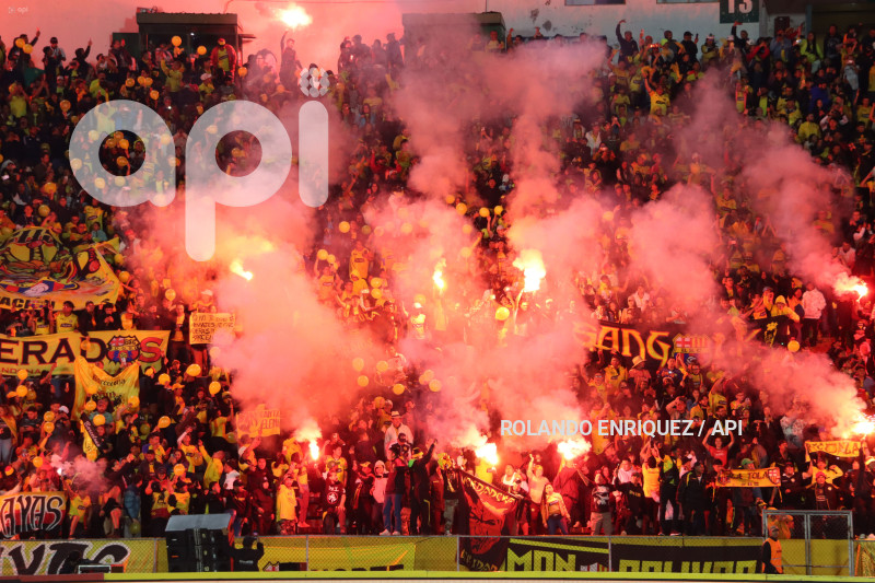 SPO-BARCELONA-NOCHE-AMARILLA