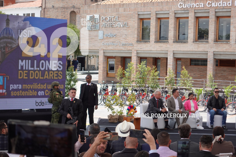 CUENCA-PRESIDENTE DANIEL NOBOA