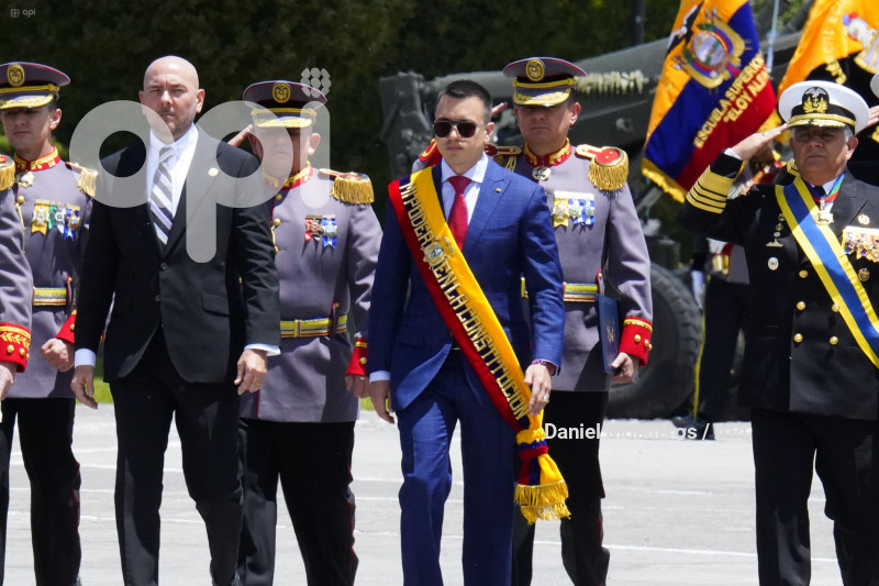 DIA DEL EJERCITO DANIEL NOBOA