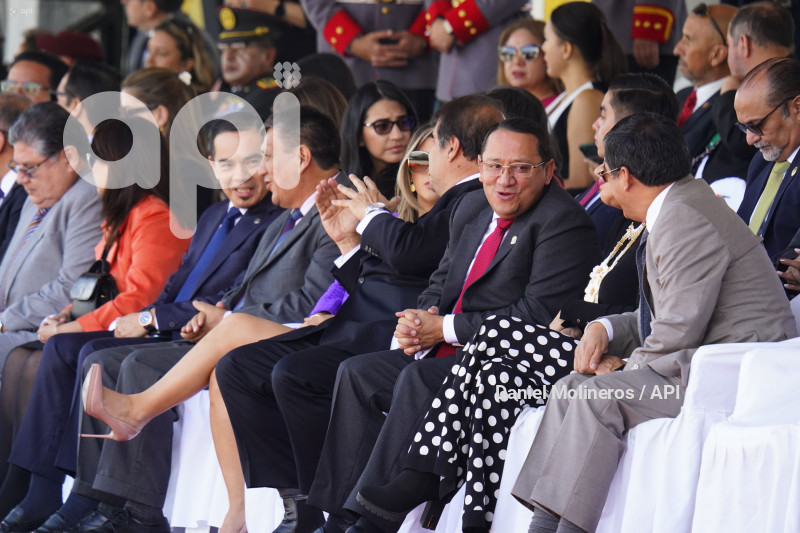 DIA DEL EJERCITO DANIEL NOBOA