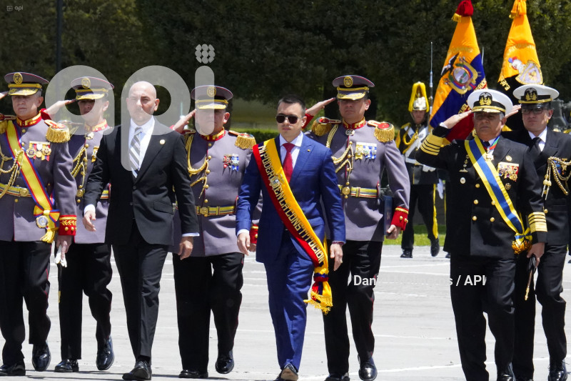 DIA DEL EJERCITO DANIEL NOBOA