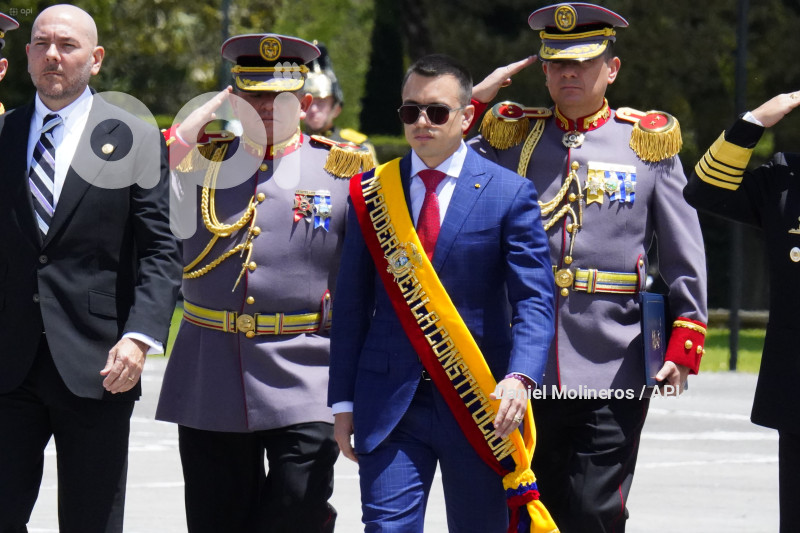 DIA DEL EJERCITO DANIEL NOBOA