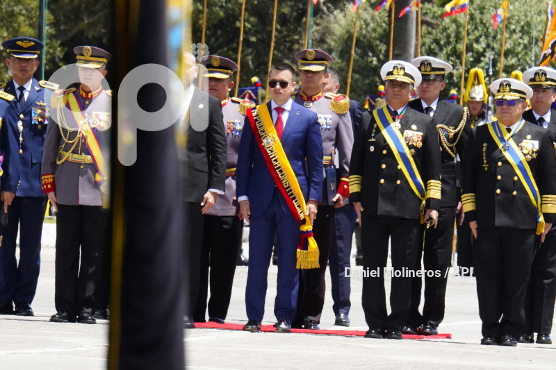 DIA DEL EJERCITO DANIEL NOBOA