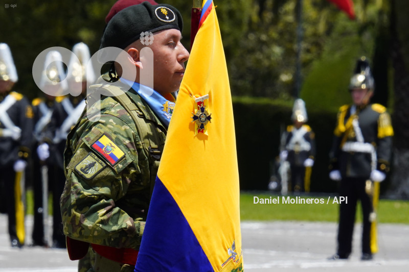 DIA DEL EJERCITO DANIEL NOBOA