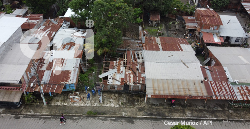 GYE-CASAS AFECTADAS TECHOS