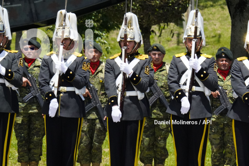 DIA DEL EJERCITO DANIEL NOBOA