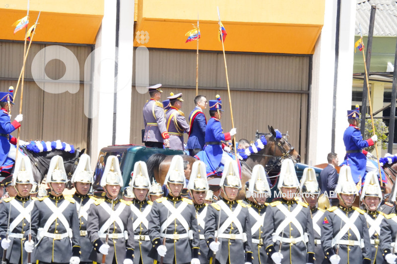 DIA DEL EJERCITO DANIEL NOBOA