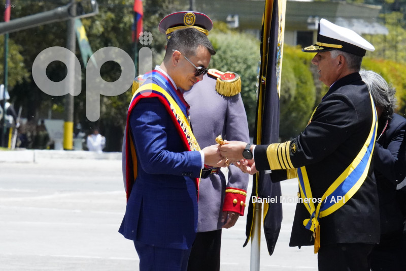 DIA DEL EJERCITO DANIEL NOBOA