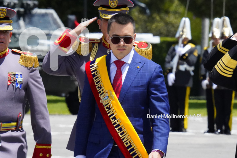 DIA DEL EJERCITO DANIEL NOBOA