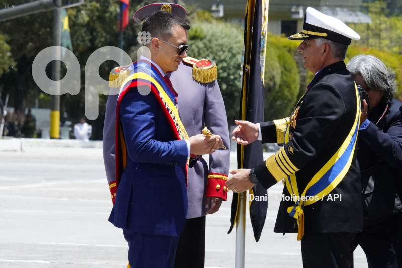 DIA DEL EJERCITO DANIEL NOBOA
