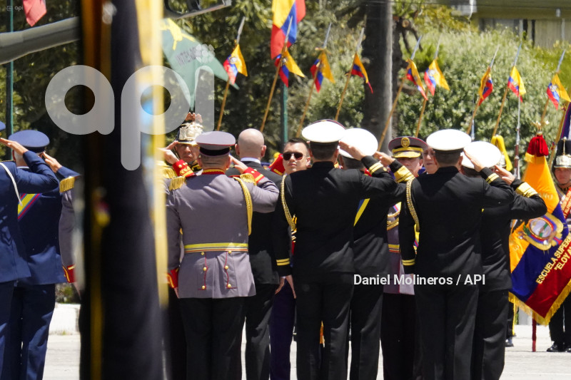 DIA DEL EJERCITO DANIEL NOBOA