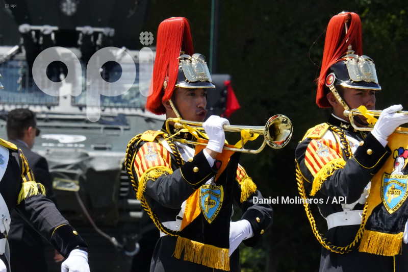 DIA DEL EJERCITO DANIEL NOBOA