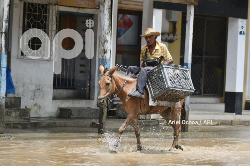 CHONE-INUNDACIONES-LLUVIAS